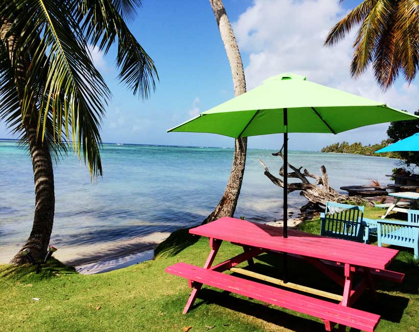 Terrasse les pieds dans l'eau Marie-Galante