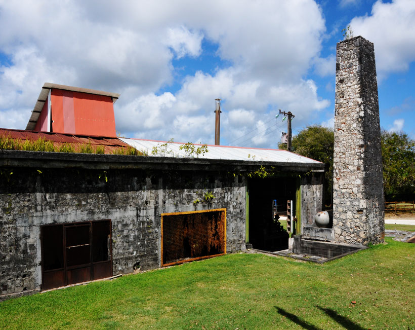 monument distillerie bellevue Marie-Galante