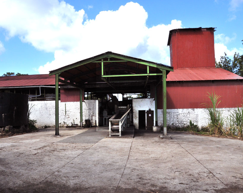 usine distillerie poisson père labat Marie-Galante