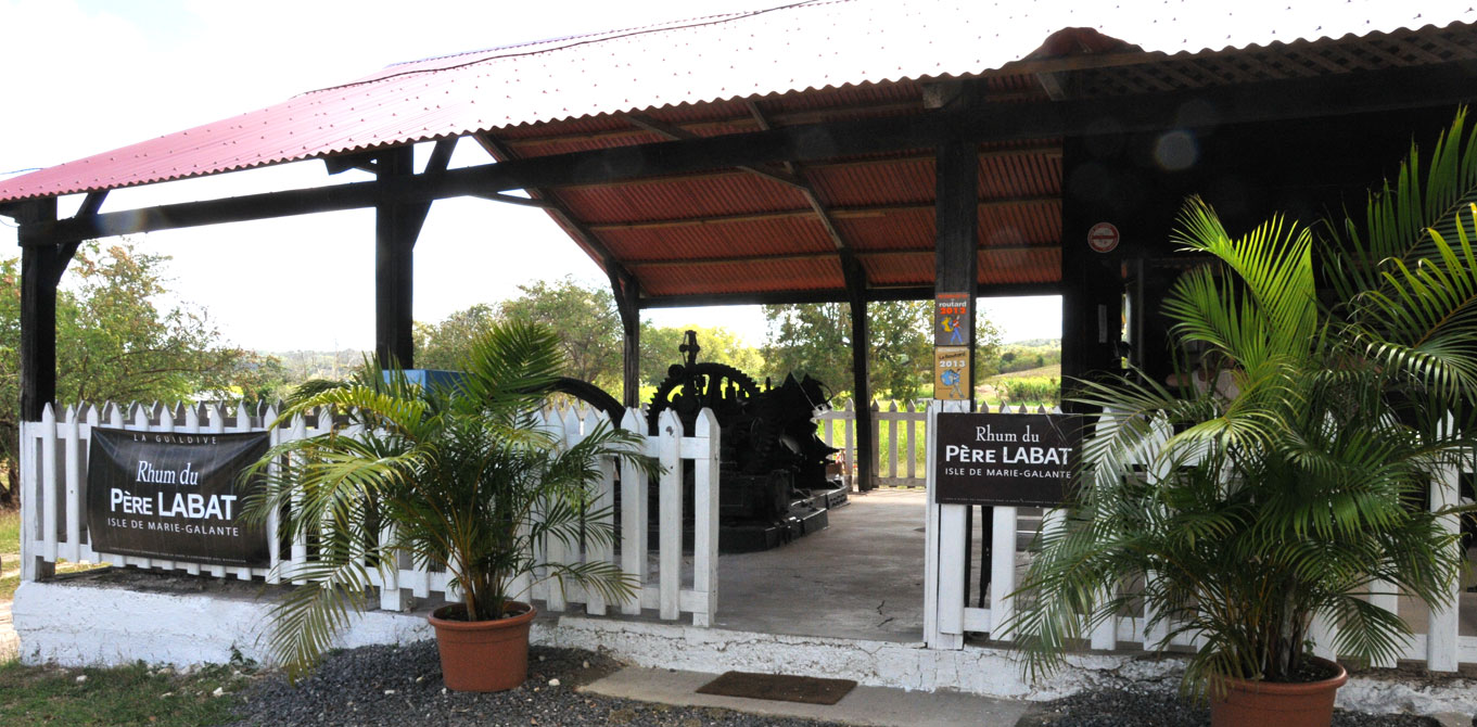 Boutique distillerie poisson père labat Marie-Galante