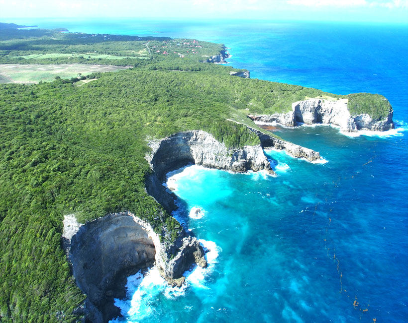 Vue aérienne falaise caye-plate Marie-Galante