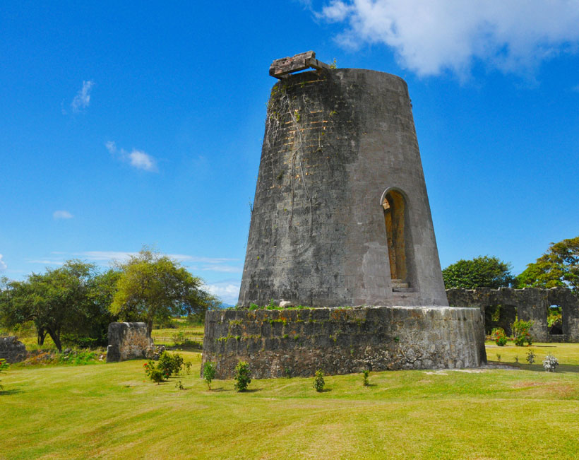 Ruines moulin Habitation Roussel-Trianon Marie-Galante