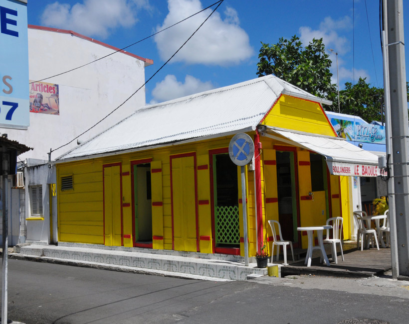 Boulangerie haute en couleur Grand-Bourg Marie-Galante